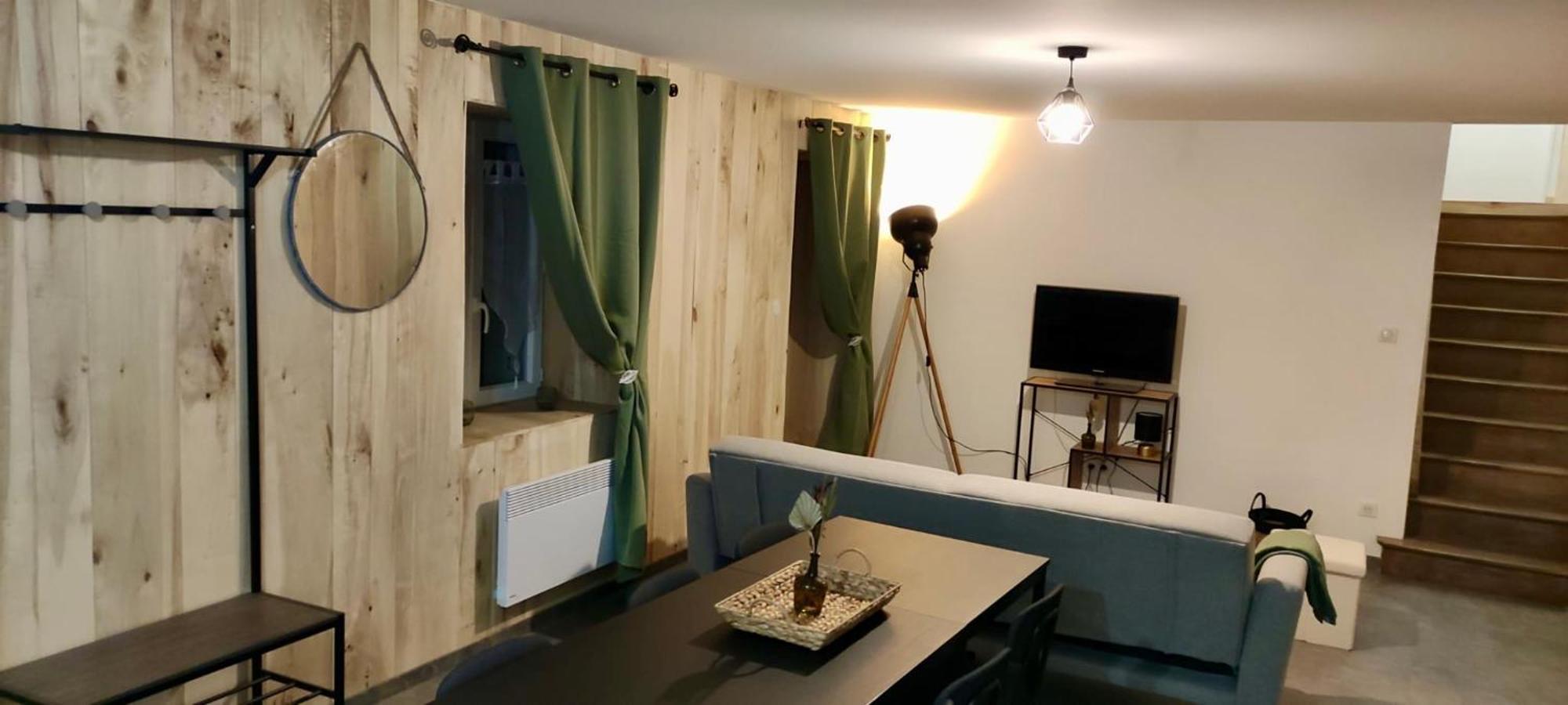 Appartement 2 Chambres Avec Wifi Centre De Descartes Exterior photo